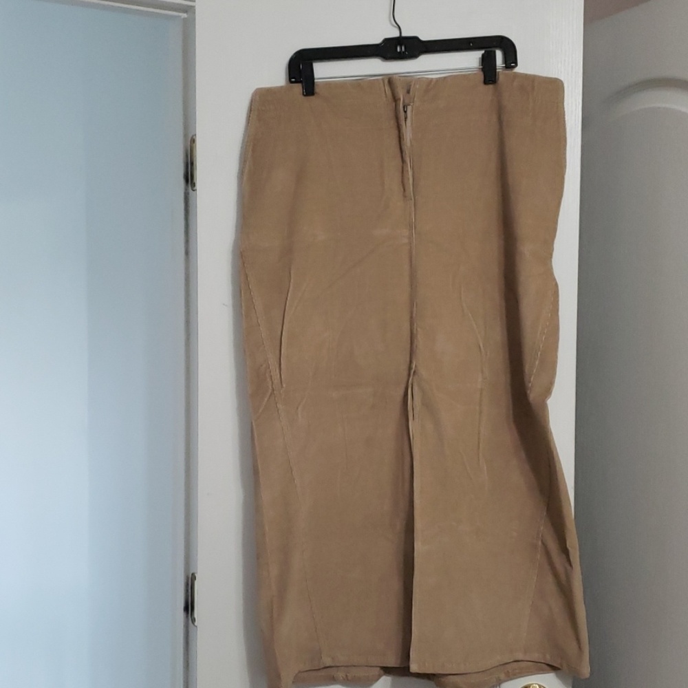 Corduroy  long tan skirt
